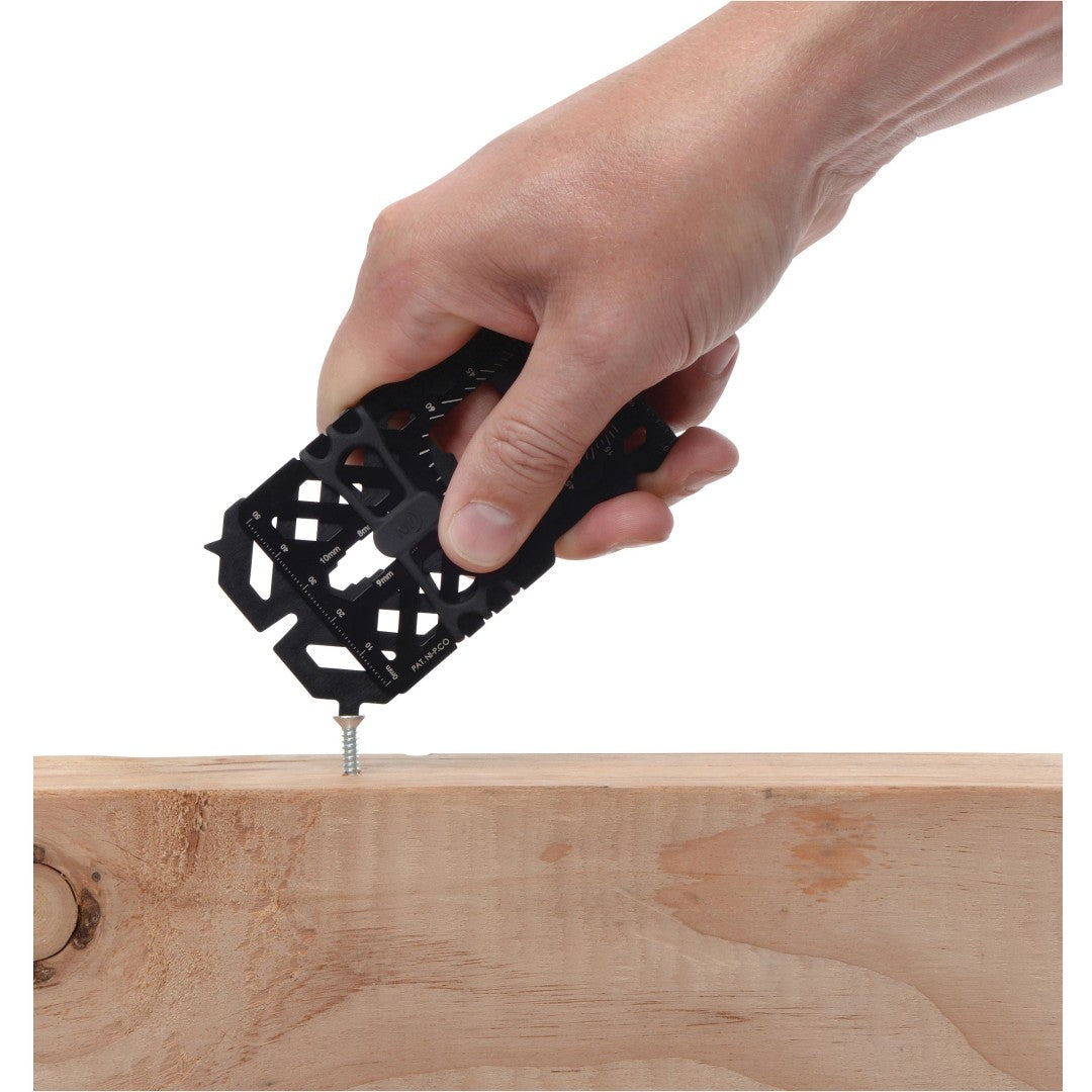 FINANCIAL TOOL WALLET