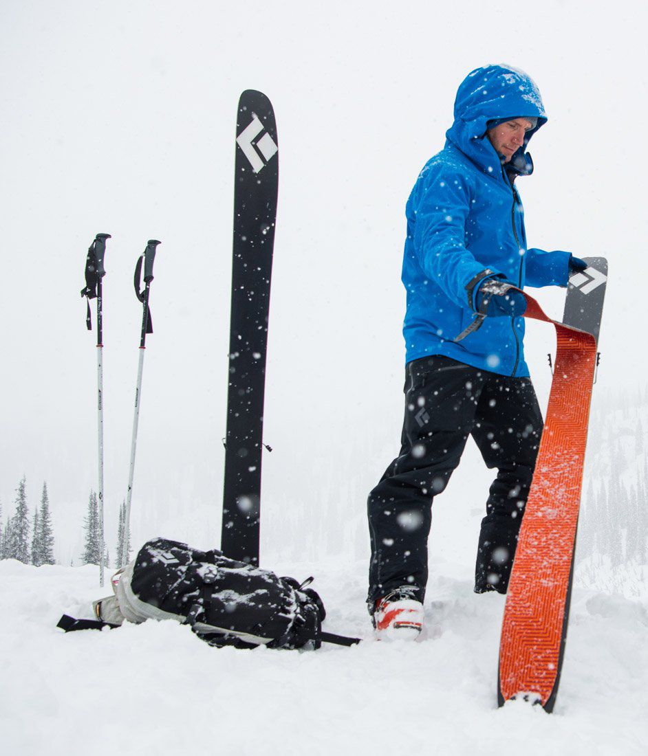 HOW TO CHOOSE THE RIGHT CLIMBING SKINS FOR YOUR SKIS