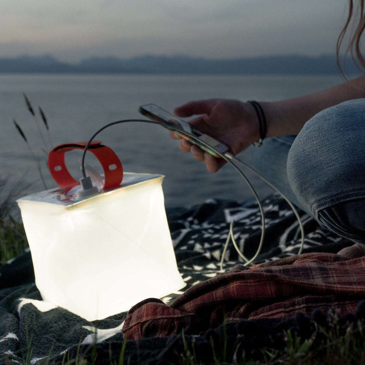 Luminaid